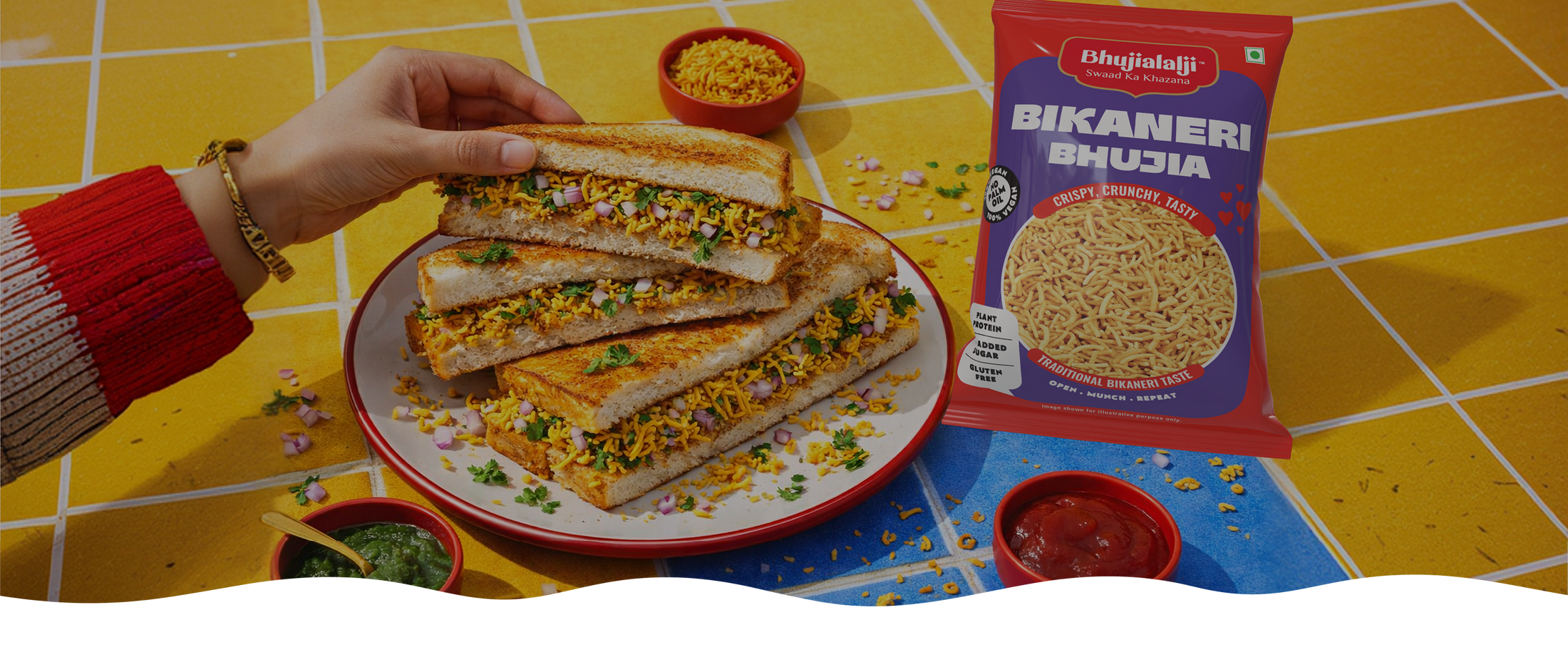 BIKANERI BHUJIA SANDWICH